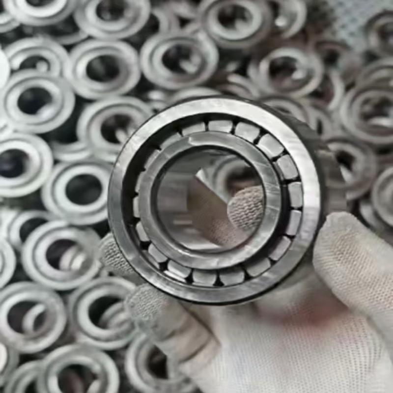 NCF2207 Single-Row Full Complement Cylindrical Roller Bearing