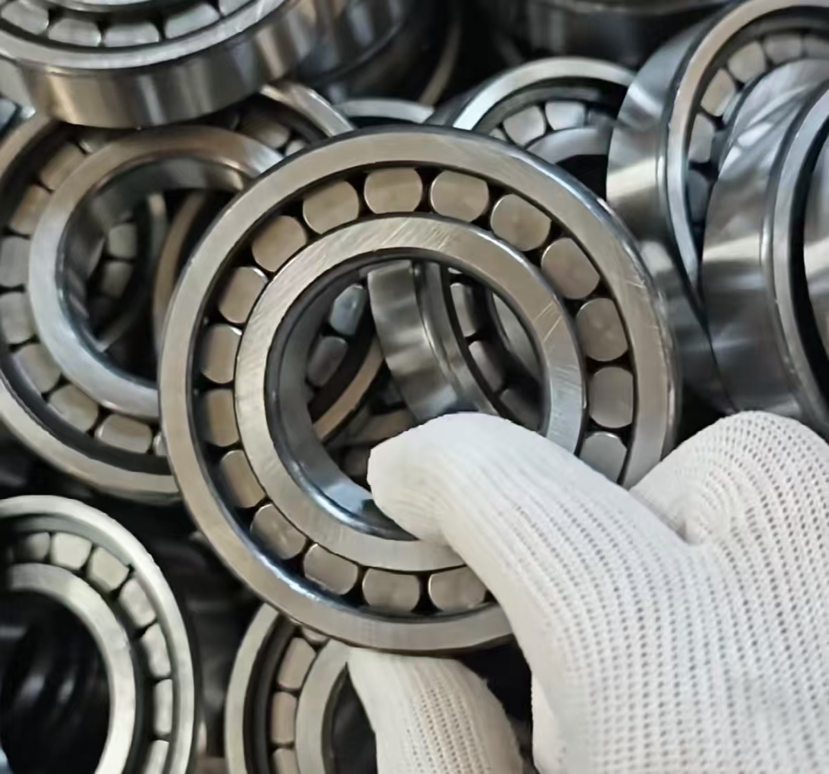NCF208  Cylindrical Roller Bearing