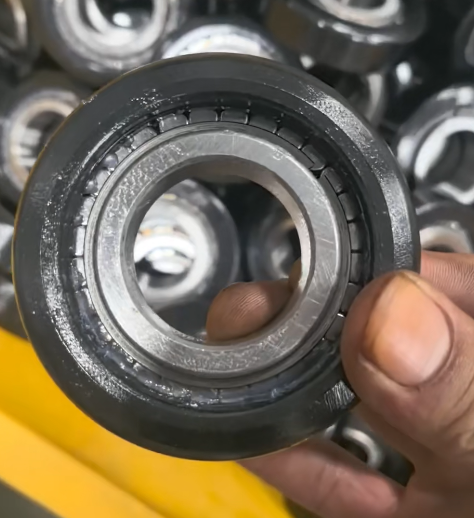 NL77.7 Heavy-Duty Forklift Mast Bearing